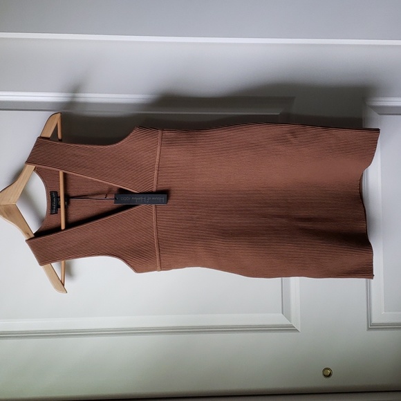 House of Harlow 1960 NWT V-Neck Knit Ribbed Sweater Dress Small Sleeveless - Picture 3 of 15